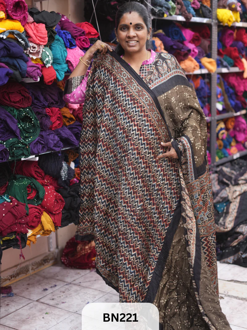 AJRAKH BANDHEJ SAREE - BEST BUY - Image 2